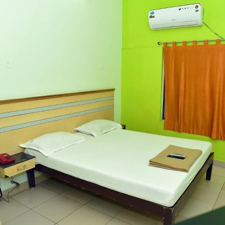Hotel Aditya Pondicherry Dış mekan fotoğraf