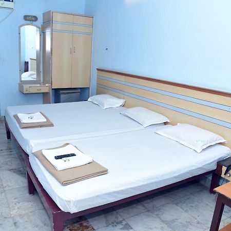 Hotel Aditya Pondicherry Dış mekan fotoğraf